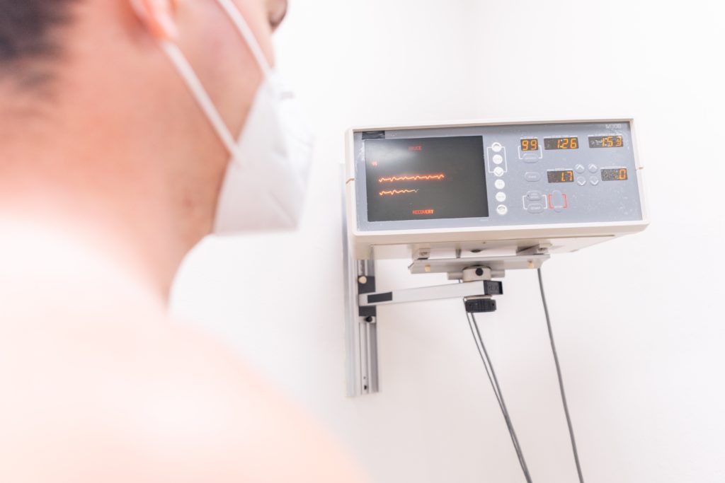 Imagen Ilustrativa de electrocardiograma